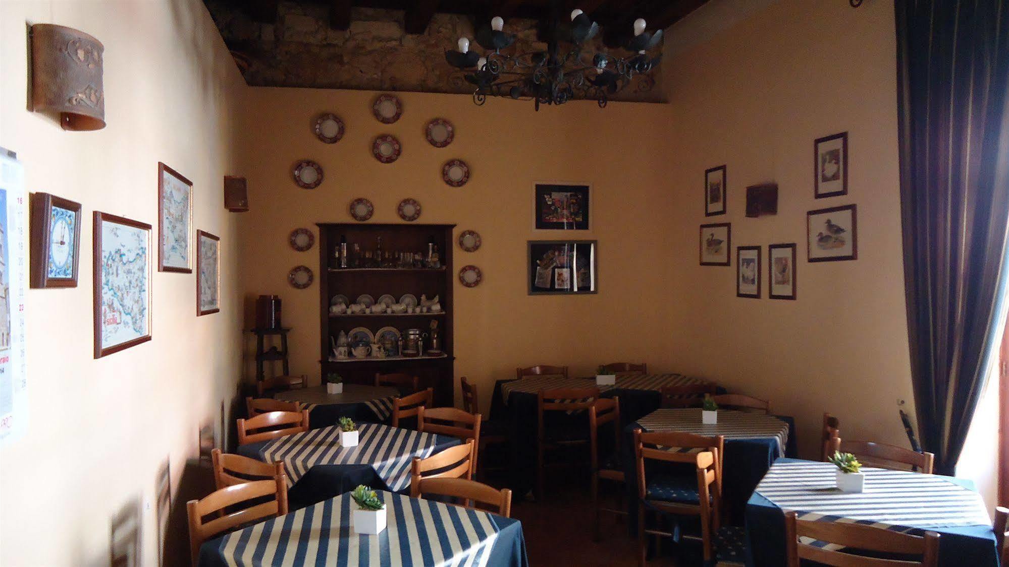 Hotel Archimede Ortigia 3*